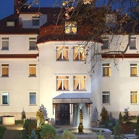 Viilla Rezidence Bed and Breakfast Kudowa-Zdrój Exterior foto